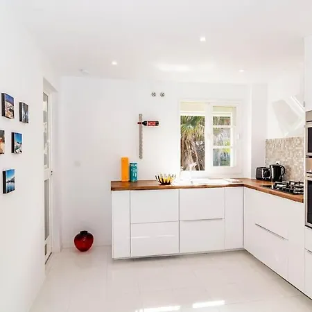 Luxurious Close To Puerto Banus