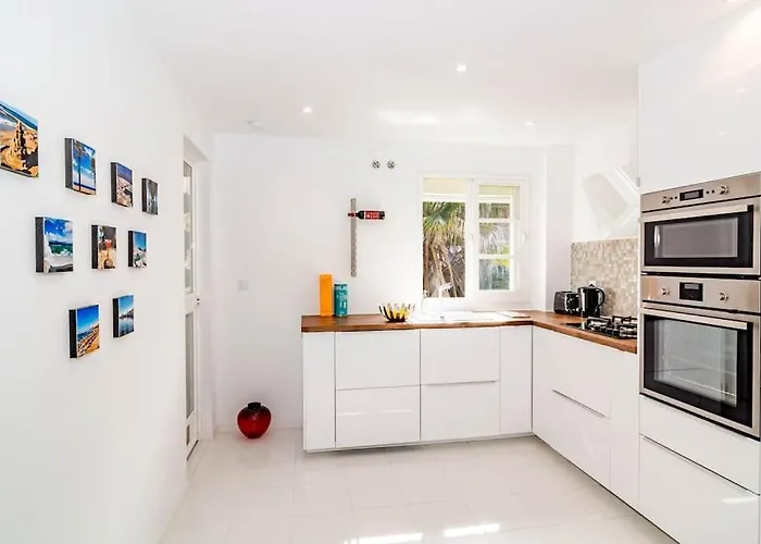 Luxurious Close To Puerto Banus