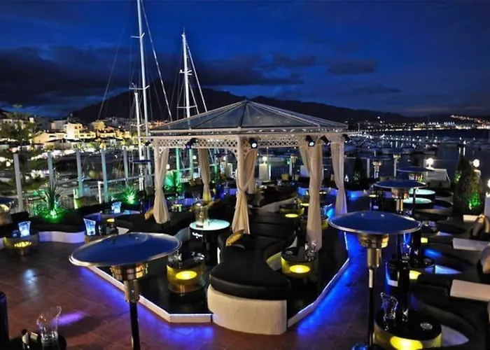 Lägenhet Luxurious Close To Puerto Banus