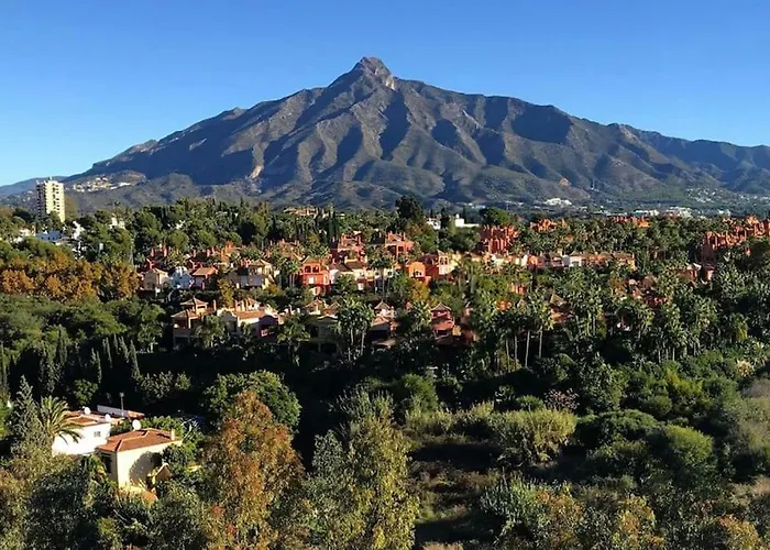 Lägenhet Luxurious Close To Puerto Banus Estepona