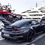 아파트 Luxurious Close To Puerto Banus 에스테포나