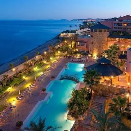 Luxurious Close To Puerto Banus 아파트